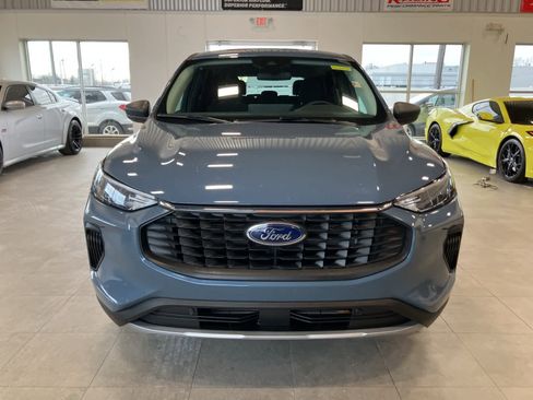 Used 2023 Ford Escape Active w/ Tech Pack #1 image 2