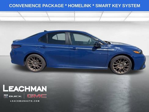 Used 2023 Toyota Camry SE w/ Convenience Package image 2