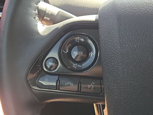 Certified 2021 Toyota Prius XLE FWD image 20