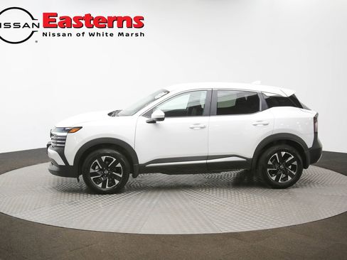 Used 2025 Nissan Kicks SV image 52