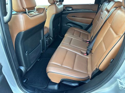 Used 2021 Jeep Grand Cherokee Overland image 13