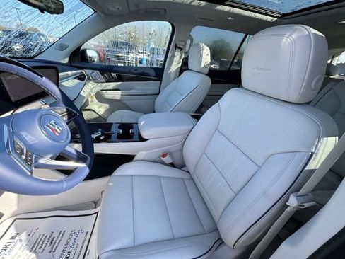 New 2026 Buick Enclave Avenir w/ Super Cruise Package FWD image 11