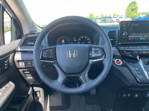 Certified 2026 Honda Odyssey Elite image 18