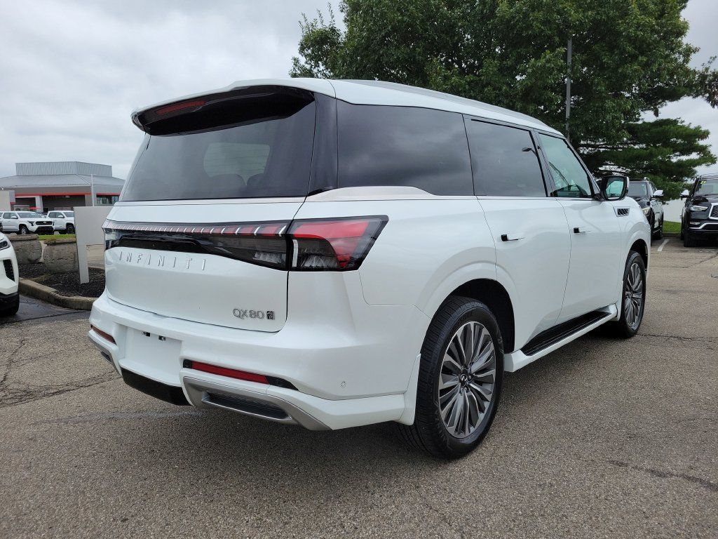 Certified 2026 INFINITI QX80 Luxe w/ Cargo Package AWD/4WD image 5