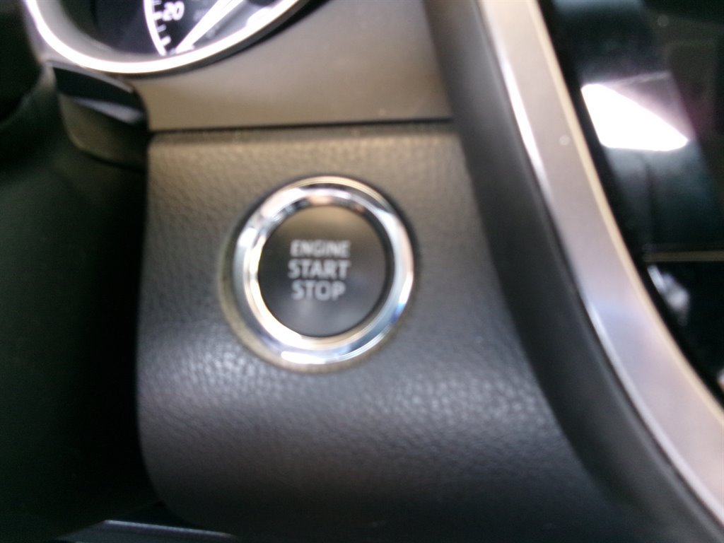 Used 2024 Toyota Camry XLE FWD image 42