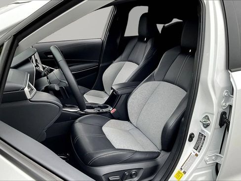 Used 2026 Toyota Corolla XSE FWD image 21
