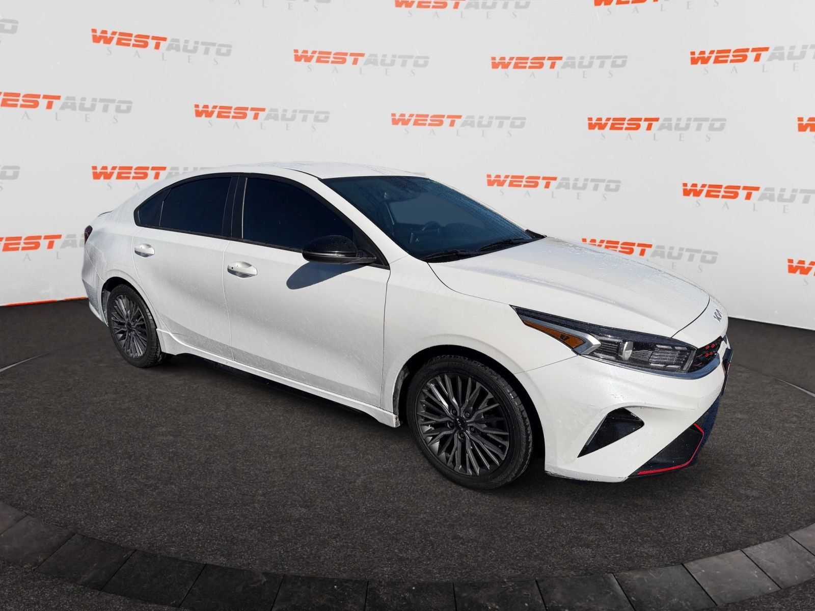 Used 2023 Kia Forte GT-Line FWD image 7