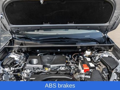 Used 2021 Toyota RAV4 XLE w/ Carpet Mat Package (TMS) AWD/4WD image 34