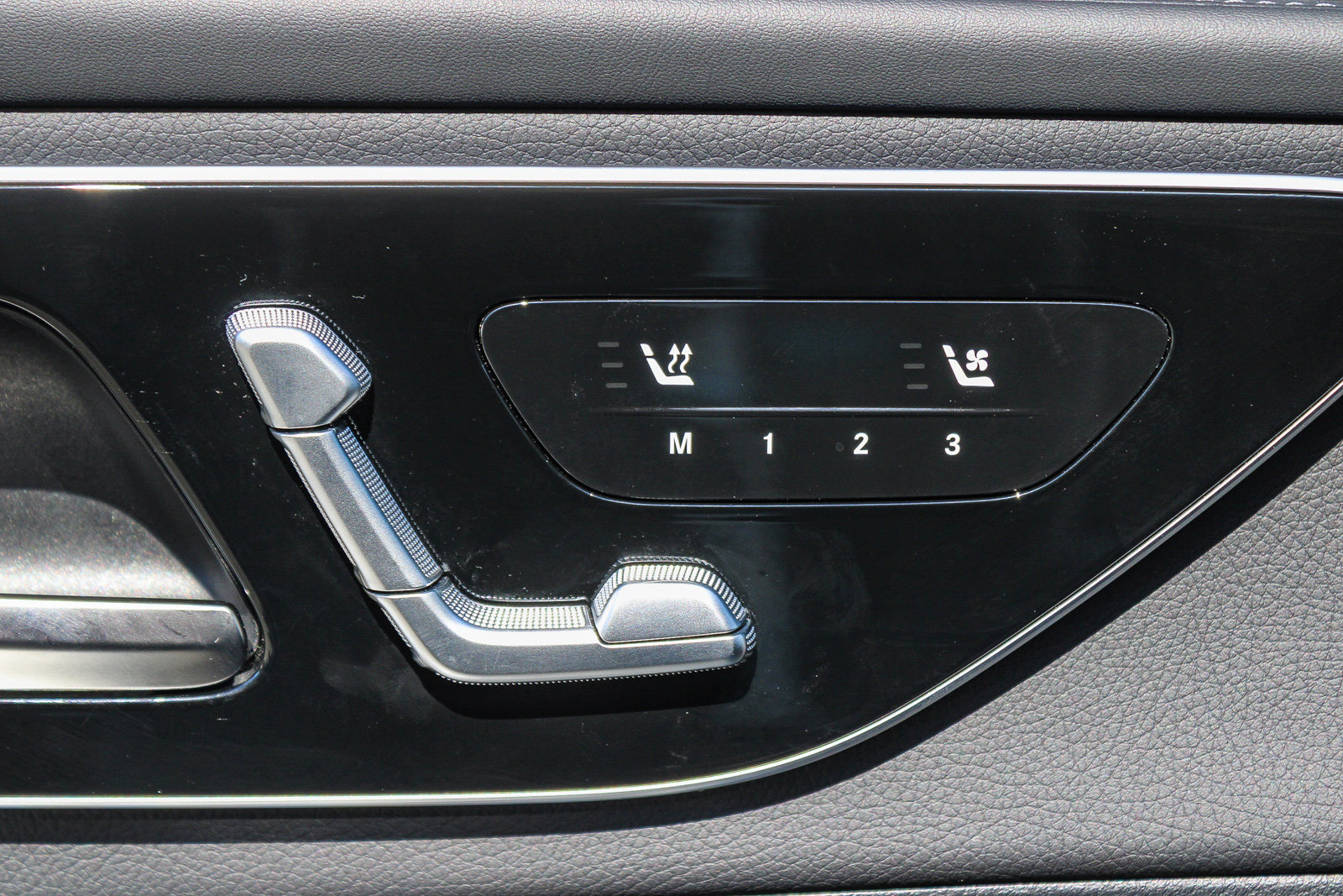 Certified 2026 Mercedes-Benz GLC 300 4MATIC image 21