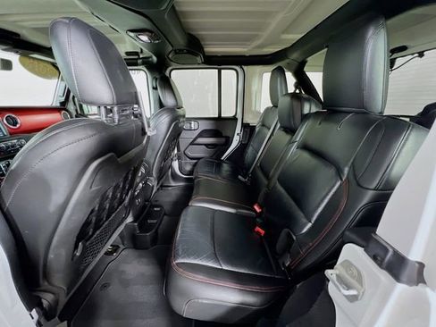 Used 2018 Jeep Wrangler Unlimited Rubicon AWD/4WD image 24