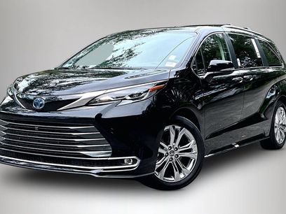 Used 2024 Toyota Sienna Platinum