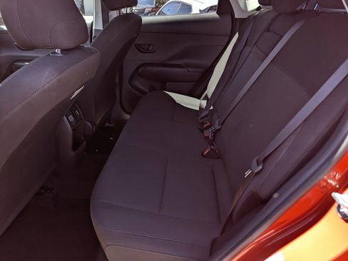 Used 2025 Hyundai Kona SEL FWD image 8