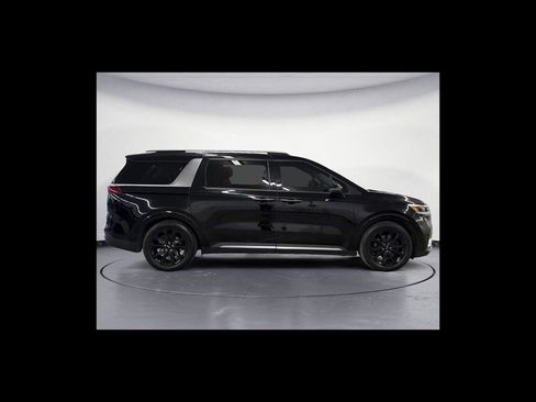Used 2022 Kia Carnival SX Prestige FWD image 7