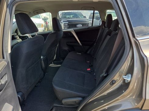 Used 2014 Toyota RAV4 LE AWD/4WD image 11