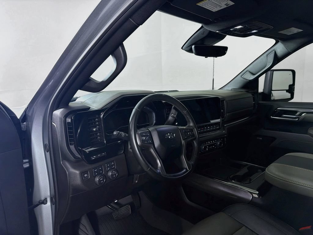 Used 2024 Chevrolet Silverado 2500 ZR2 w/ ZR2 Bison Edition AWD/4WD image 10