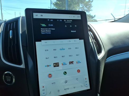 Certified 2022 Ford Edge SEL w/ Convenience Package image 19