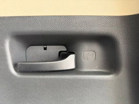 Used 2022 Honda CR-V Touring image 44