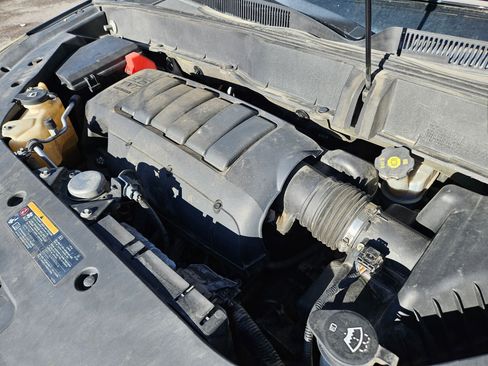 Used 2013 Chevrolet Traverse LT AWD/4WD image 32
