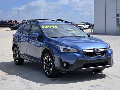 Used 2021 Subaru Crosstrek 2.5i Limited w/ Moonroof Package 2 AWD/4WD image 3