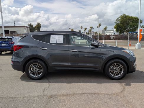 Used 2017 Hyundai Santa Fe Sport w/ 2.4L Tech Package 04 FWD image 5