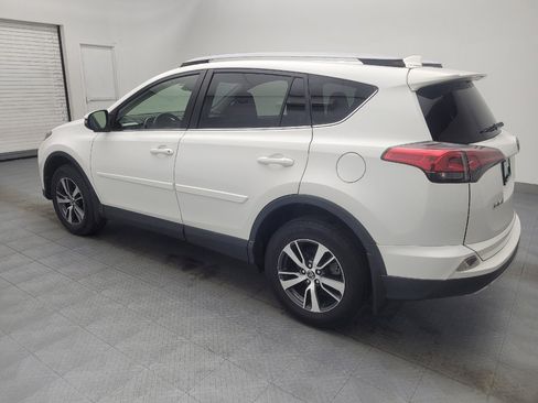 Used 2018 Toyota RAV4 XLE image 5