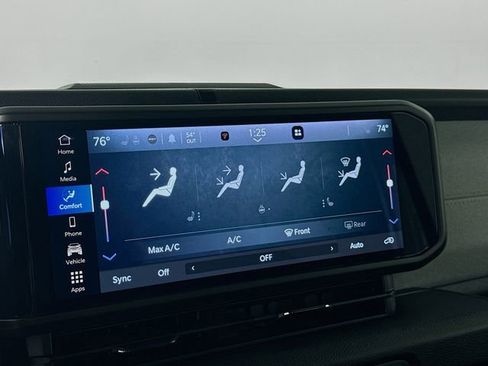 Used 2025 Jeep Wrangler Sport S image 19