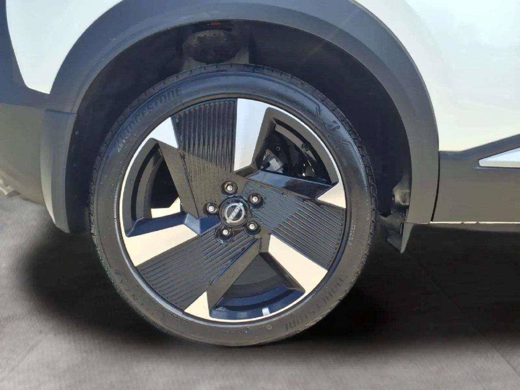 Used 2025 Nissan Kicks SR AWD/4WD image 20