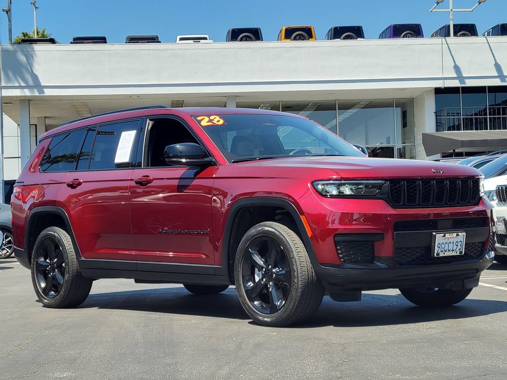 Used 2023 Jeep Grand Cherokee L Laredo AWD/4WD image 35