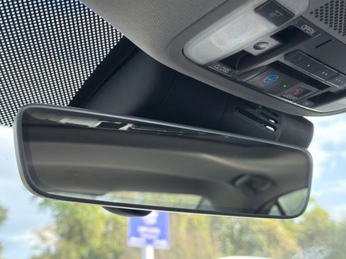 Used 2015 Acura TLX w/ Technology Package image 32