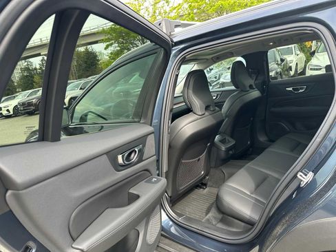 Used 2026 Volvo V60 B5 Cross Country Plus w/ Climate Package AWD/4WD image 16