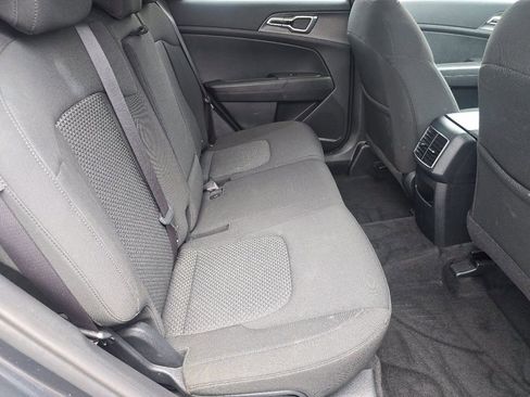 Used 2024 Kia Sportage LX AWD/4WD image 17