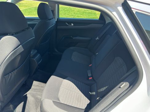 Used 2025 Kia K5 LXS image 15