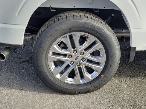 Used 2024 Ford F150 XLT w/ Equipment Group 303A High image 5