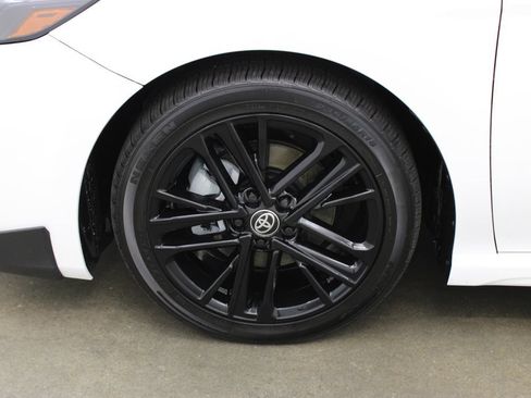 Used 2025 Toyota Camry SE FWD image 26