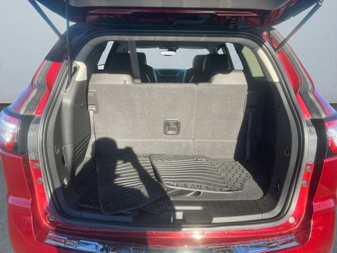 Used 2017 Chevrolet Traverse Premier image 15