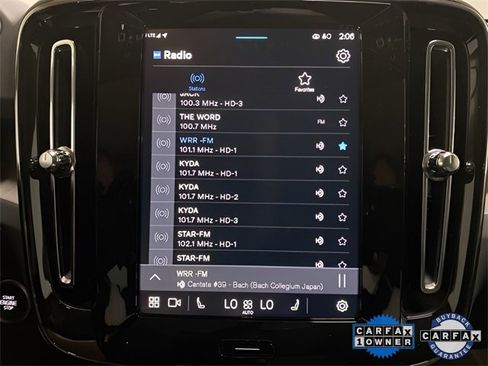 Used 2025 Volvo XC40 B5 Plus image 48