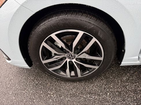 New 2026 Volkswagen Jetta SE image 27