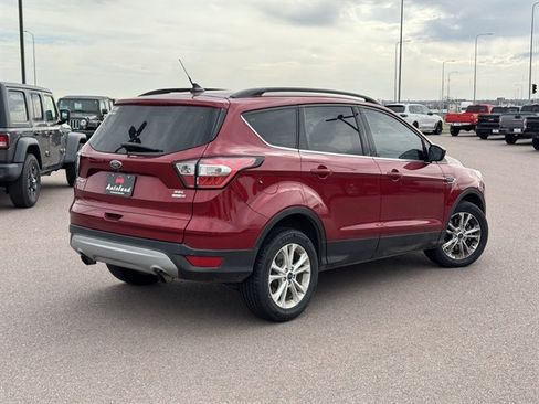 Used 2018 Ford Escape SEL image 5