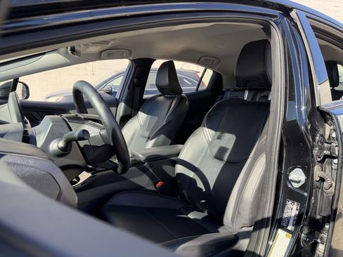 Used 2024 Toyota Prius XLE image 25