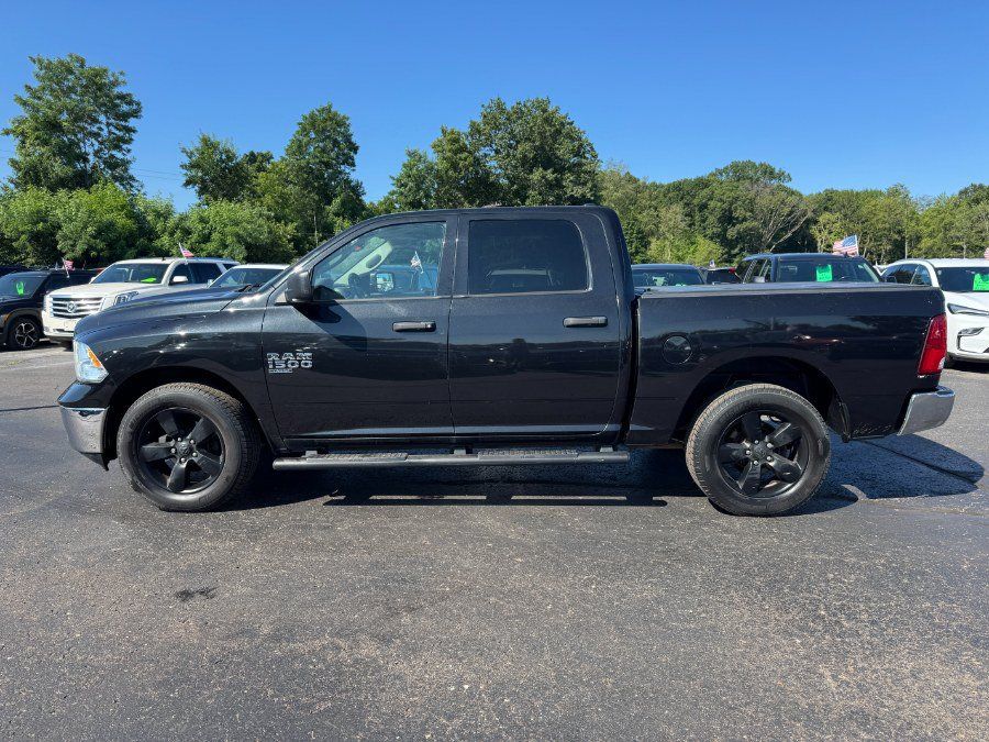 Used 2019 RAM 1500 ST w/ SXT Appearance Group AWD/4WD image 2