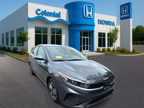 Used 2024 Kia Forte LXS image 9