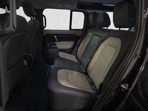 Certified 2024 Land Rover Defender 110 X-Dynamic SE AWD/4WD image 13