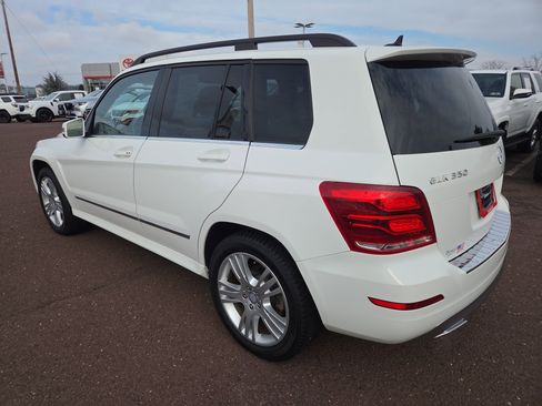 Used 2015 Mercedes-Benz GLK 350 4MATIC image 5