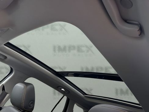 Used 2018 GMC Terrain SLT w/ Preferred Package image 12