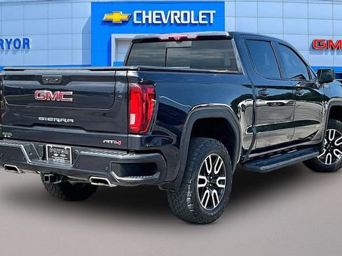 Used 2023 GMC Sierra 1500 AT4 w/ Technology Package AWD/4WD image 5