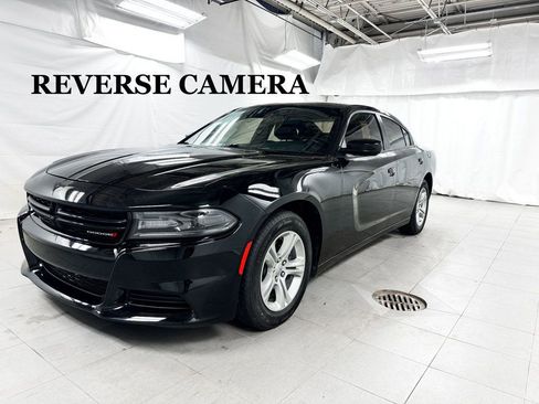 Used 2019 Dodge Charger SXT image 1