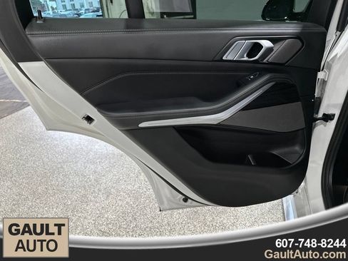 Used 2026 BMW X5 xDrive40i w/ M Sport Package AWD/4WD image 14