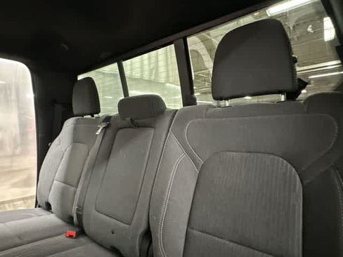 Used 2021 RAM 1500 Big Horn AWD/4WD image 17