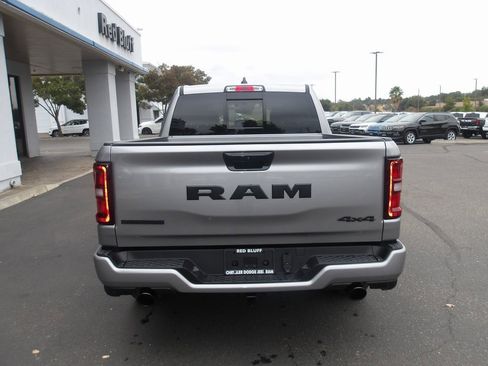 New 2026 RAM 1500 4x4 Crew Cab image 7