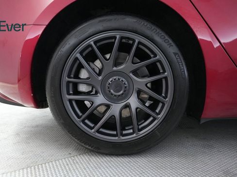 Used 2025 Tesla Model 3 Long Range AWD/4WD image 22
